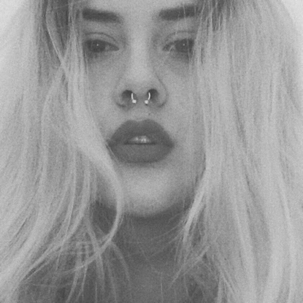 Meet your Posher, Ara